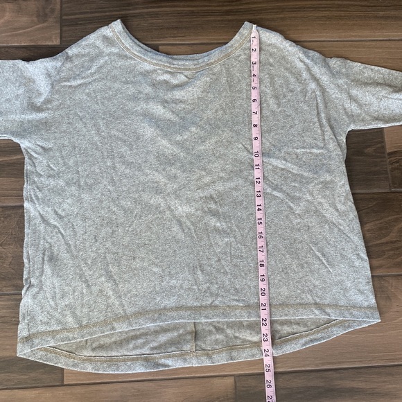 Cherish metallic lace back oversized sweater - Picture 4 of 9